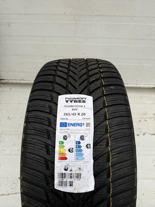 4xNokian SnowProof 265/45R20