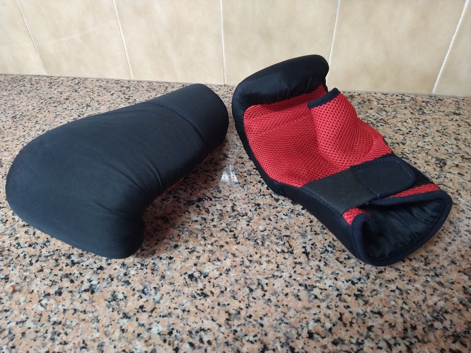 Luvas de box combate karaté desporto casa quarto apartamento vivenda escritório gabinete carro cozinha.