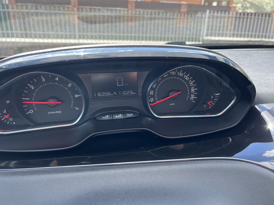 Peugeot 208 2013