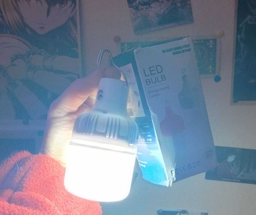 Ультраяскравий перезаряджуваний LED-лампа