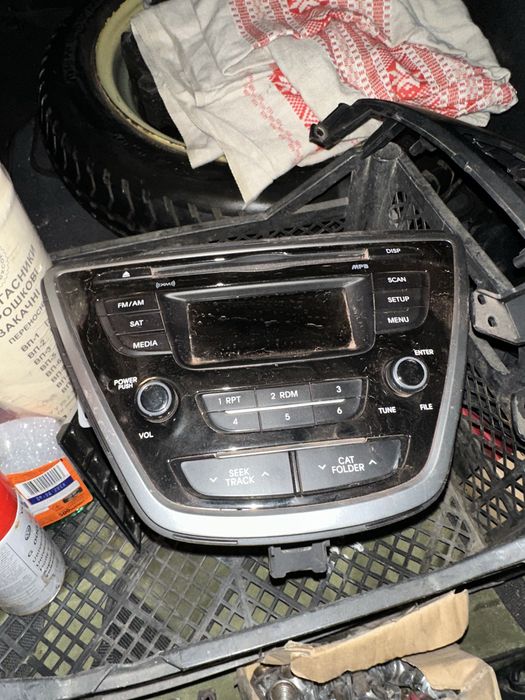 Магнітола штатна hyundai elantra md 2015