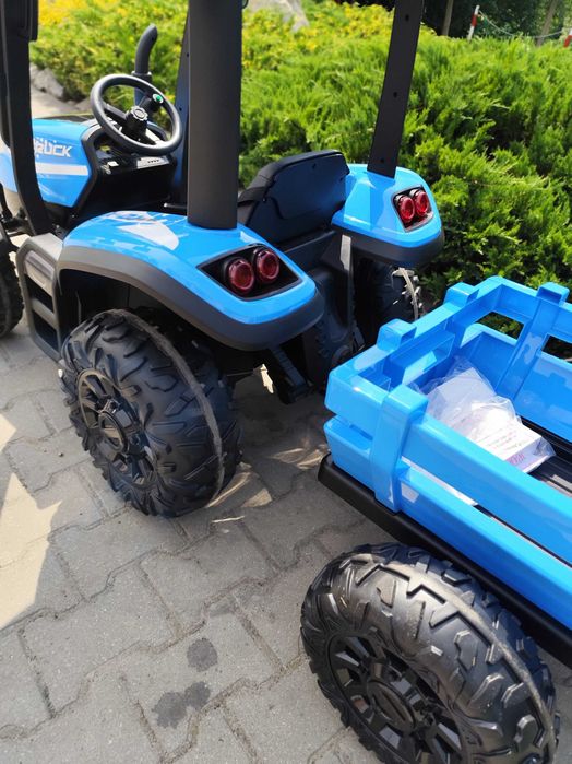 Duży Traktor Na Akumulator z Przyczepką - 24V - 400W - NOWE - PILOT