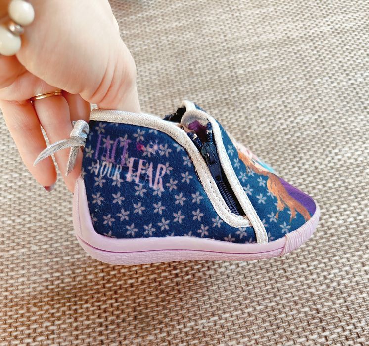 NOWE kapcie Kraina Lodu