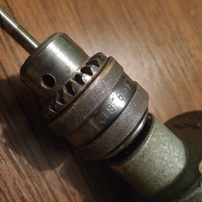 дрель / перфоратор ИЭ-1031