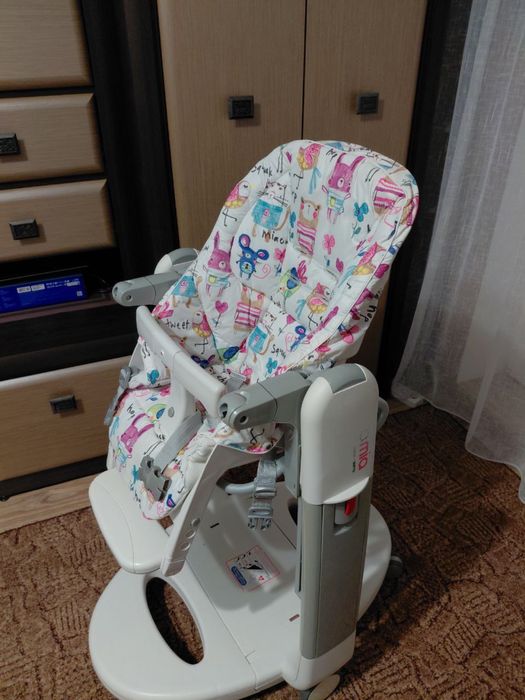 Стілець для годування Peg-Perego Tatamia Follow Me