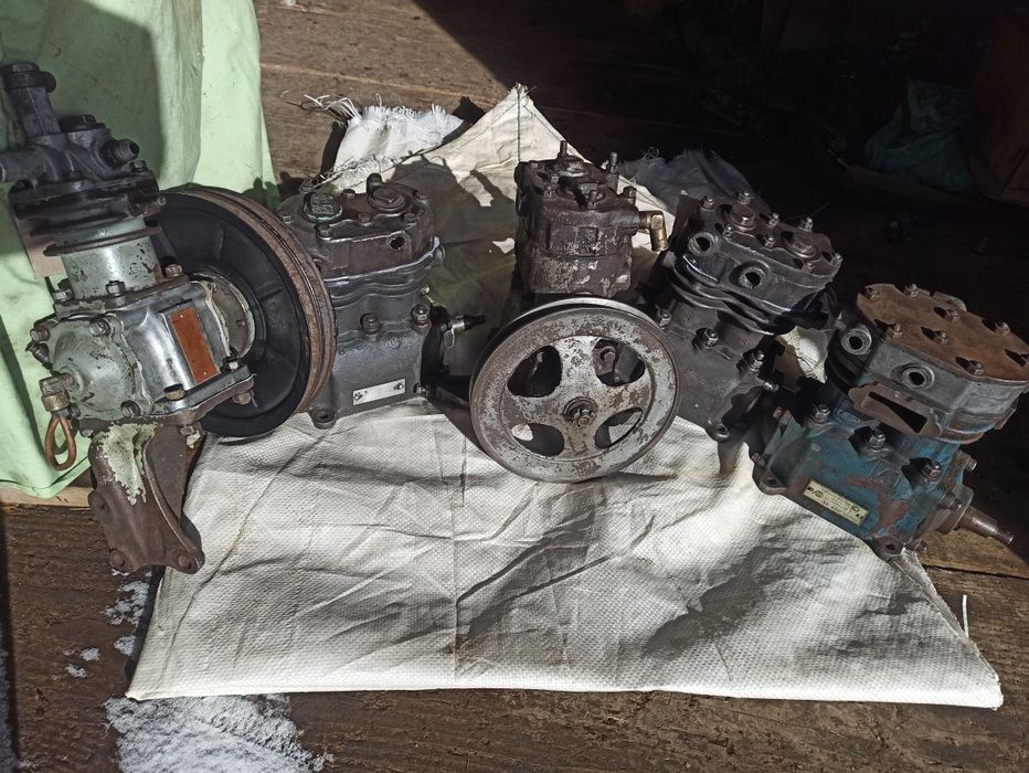 Манометр і компресор ЗІЛ КАМАЗ МАЗ КРАЗ І ІН.