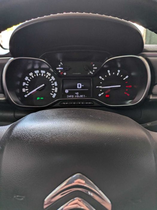Citroën C3 PureTech – Estilo, Economia e Versatilidade