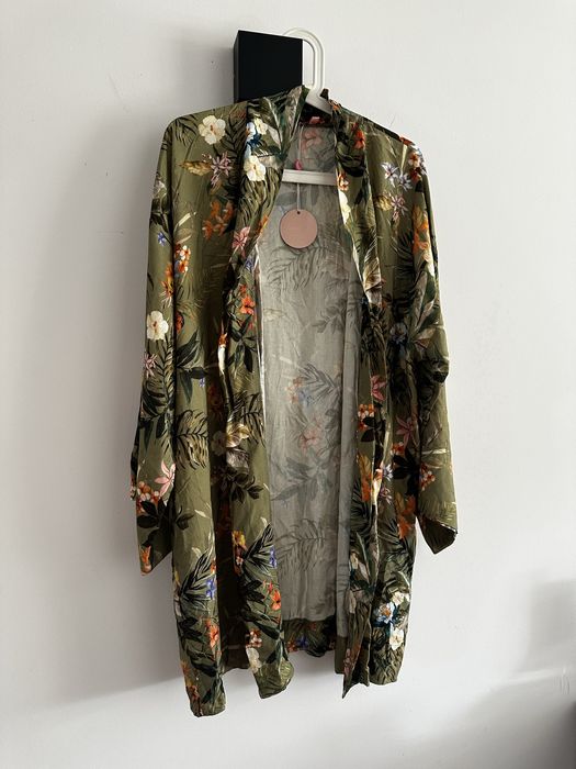 Kimono kwiaty Naree wzory