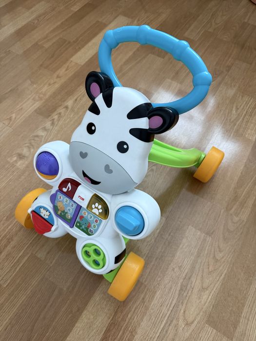 Pchacz do nauki chodzenia fisher price