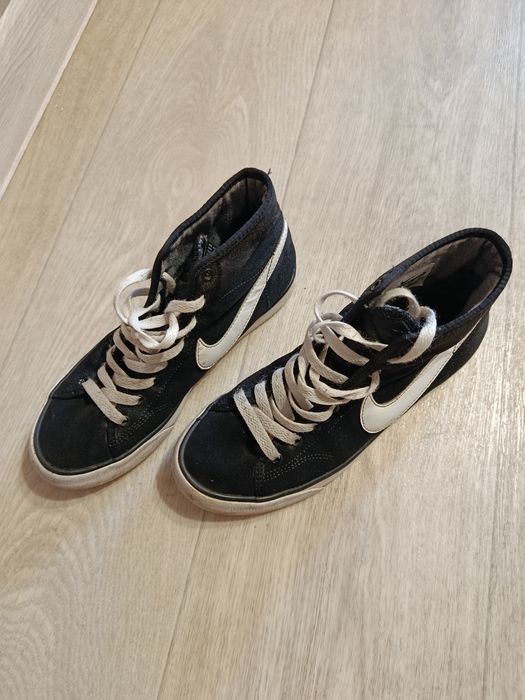 Продам кеды Nike 38 размер