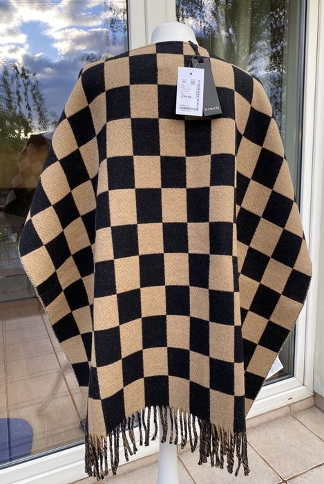 Pinko piekne nowe ponczo