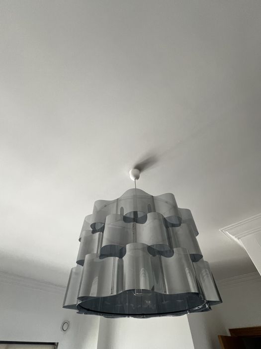 Candeeiro cinza IKEA