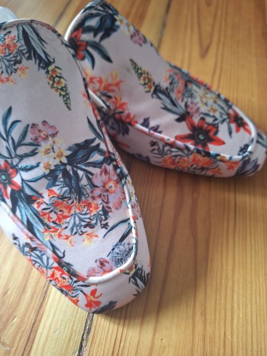 Klapki mule, w kwiaty, kolorowe, H&M, r. 39