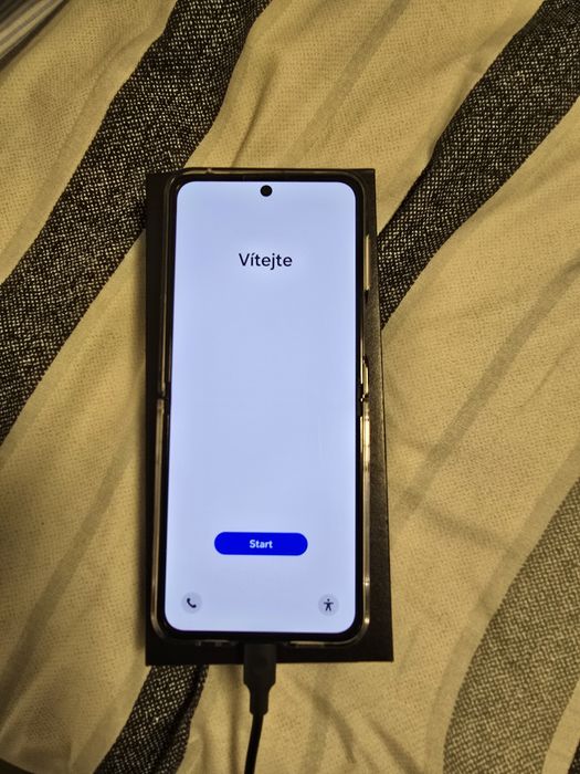 Samsung Zflip5 semi novo