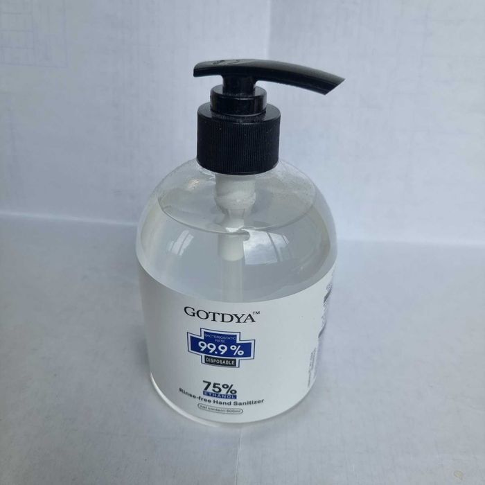 Санитайзер для рук 75% спирт, 500 мл – для врачей и медучреждений.