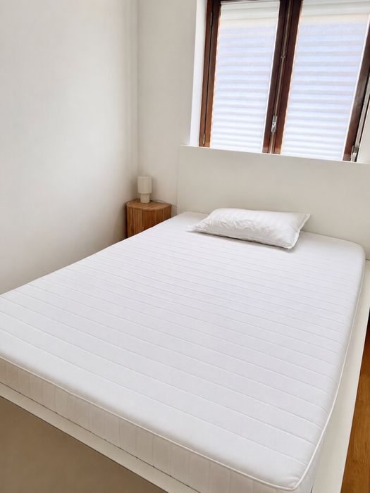 Cama Malm IKEA Branca Estrutura Estrado Cabeceira Gavetas Colchão 140x200