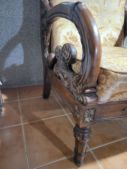 Sofás antigos para venda