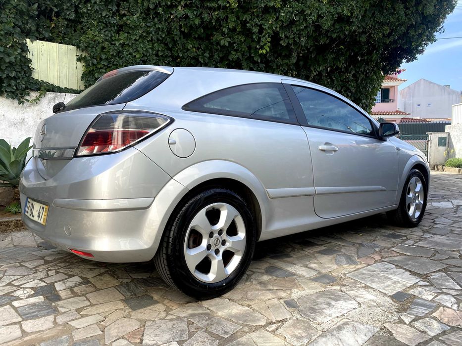 Opel Astra GTC 1.7 CDTI