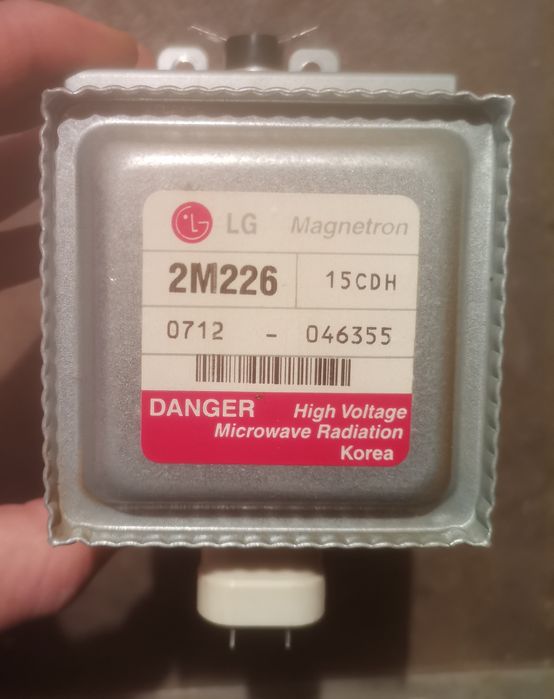 Магнетрон LG 2M226 для микроволновой печи (2M226-15CDH)