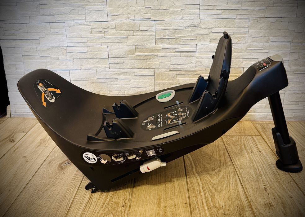 Cybex Priam 2.0 Spring Blossom Dark + akcesoria 3w1