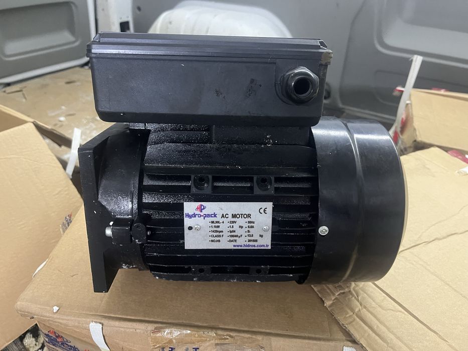 Однофазний електродвигун Hydro-pack ML90L-4 220v 50Hz 1.1 kw 1420 об
