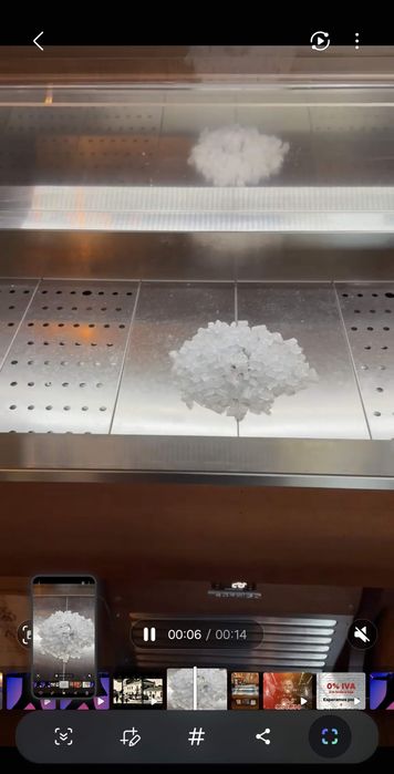 Vitrine de marisco/peixes com fabricação de gelo automática  c/ garantia  , 8 meses de uso ,