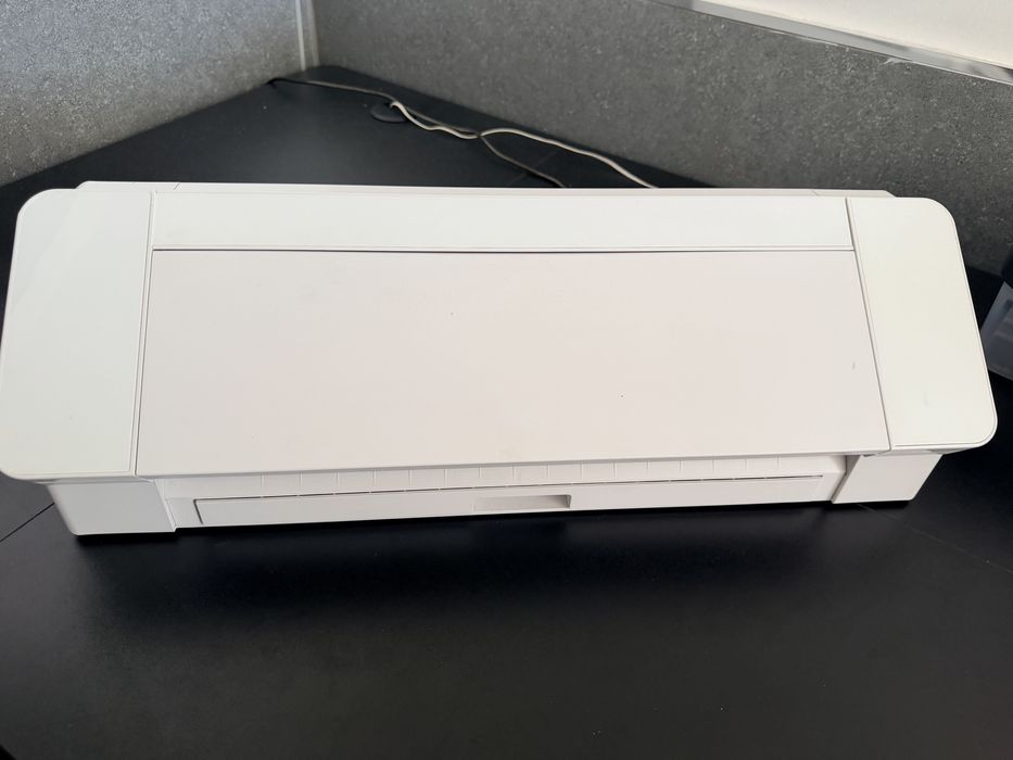 Silhouette Cameo 4