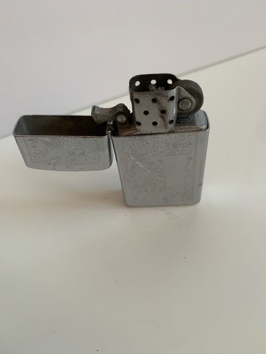 Isqueiro ZIPPO - Slim Chrome Venetian