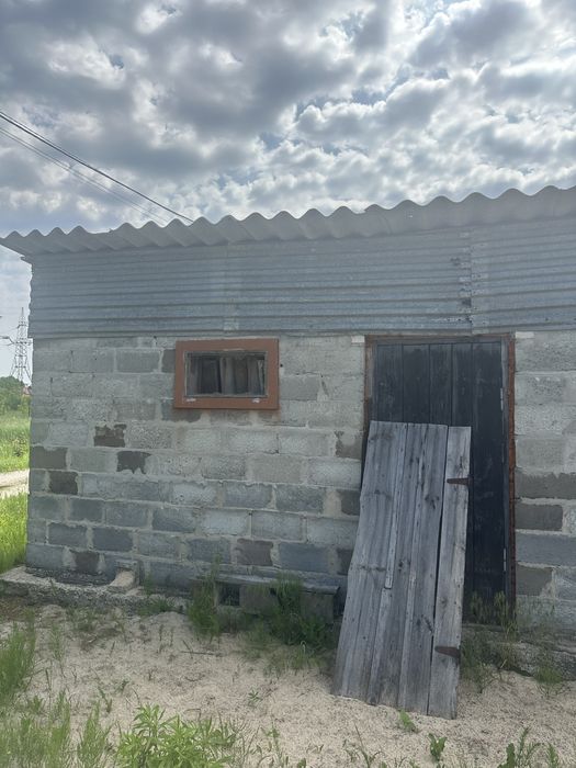 Петрушки 20 соток світло 16 квт , газ , асфальт
