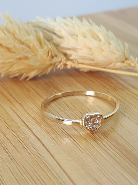 Pierścionek zloty serce z cyrkoniami 585