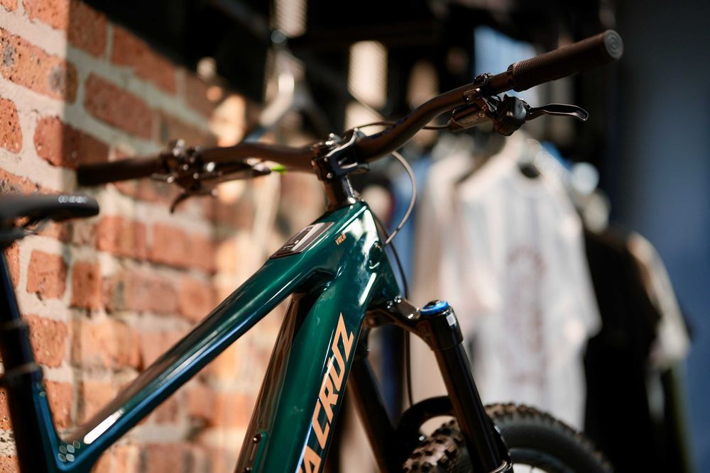 Rower Elektryczny Ebike Santa Cruz Vala GX AXS