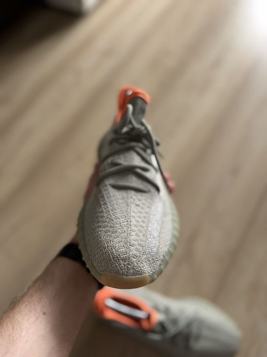 Yeezy 350 V2 Desert sage 44