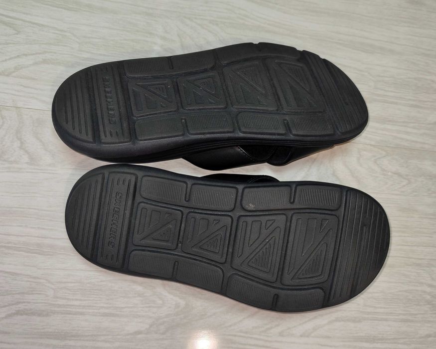 Оригінальні Шльопанці Skechers Relaxed Fit: Sargo - Denal