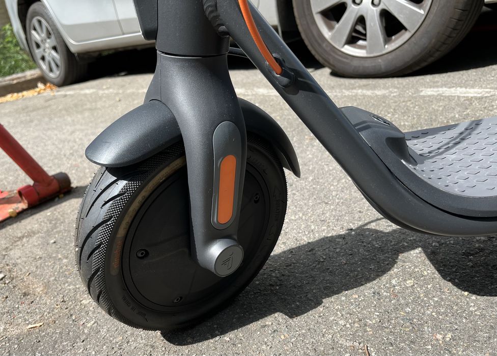 Ninebot f30d електросамокат