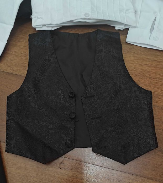 Fato preto criança 2 anos