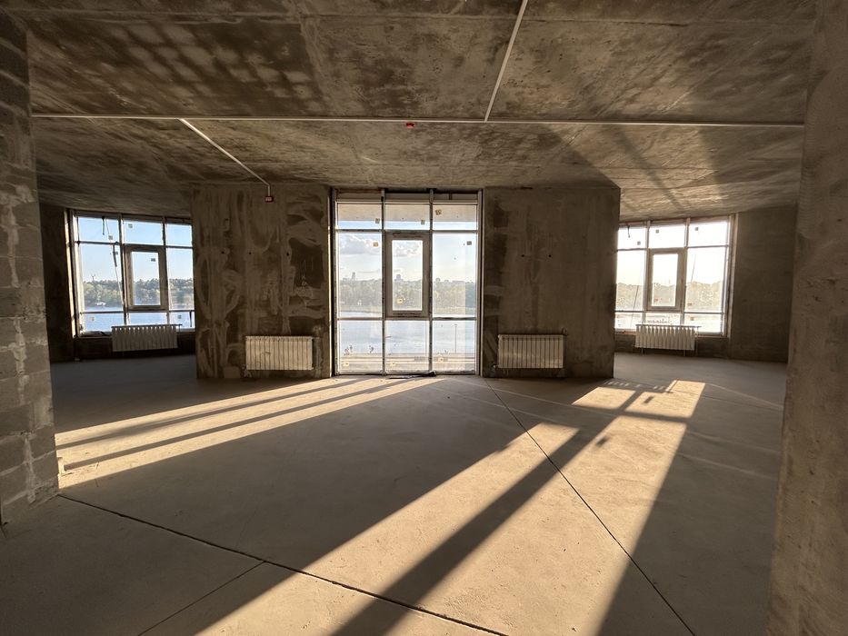 Продаж комерційного приміщення 80,89 м² – Русанівська Гавань