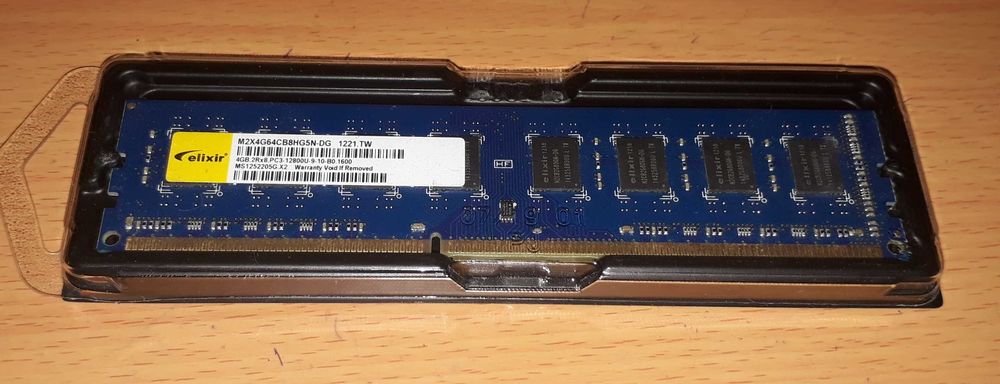 Процессор intel core i3-2100 ; i5-2500. ddr3-4gb/1600mhz.