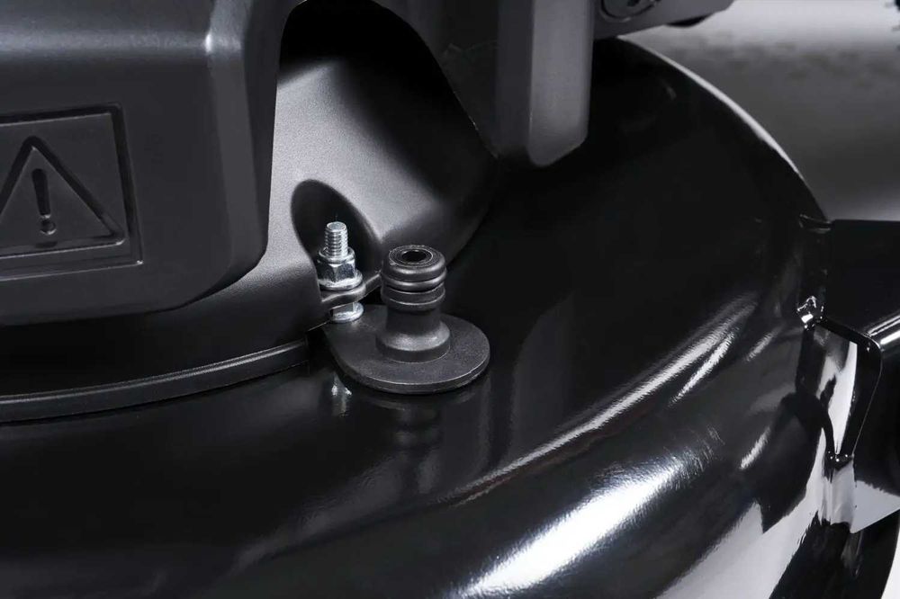 Traktorek ogrodowy OM 99L/14,5 K bez kosza 14,5 KM - OPOLE