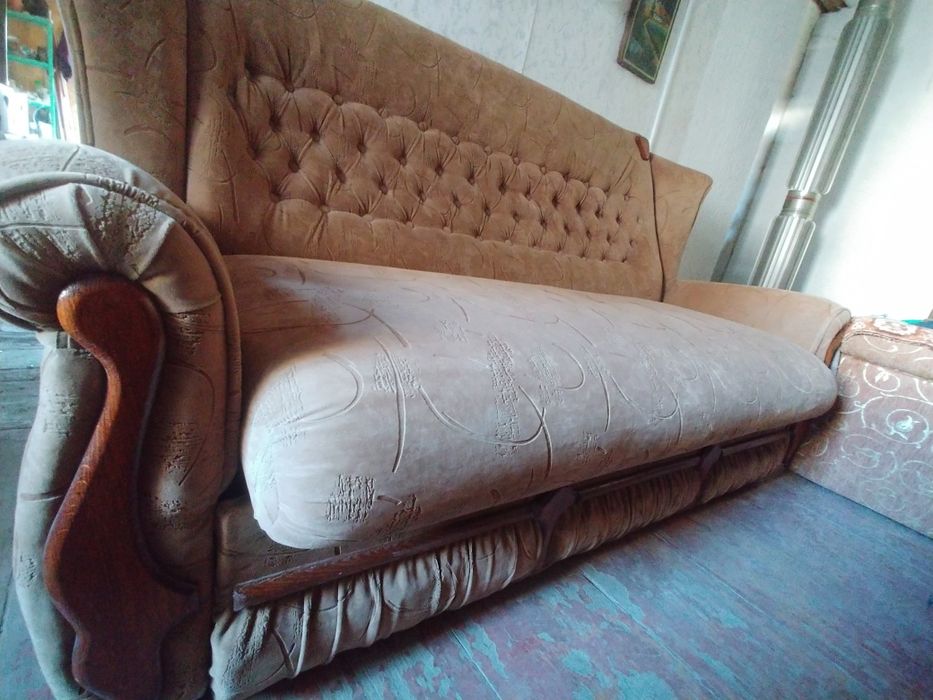 Продам диван 1900*1000(2200 спальное) раскладной