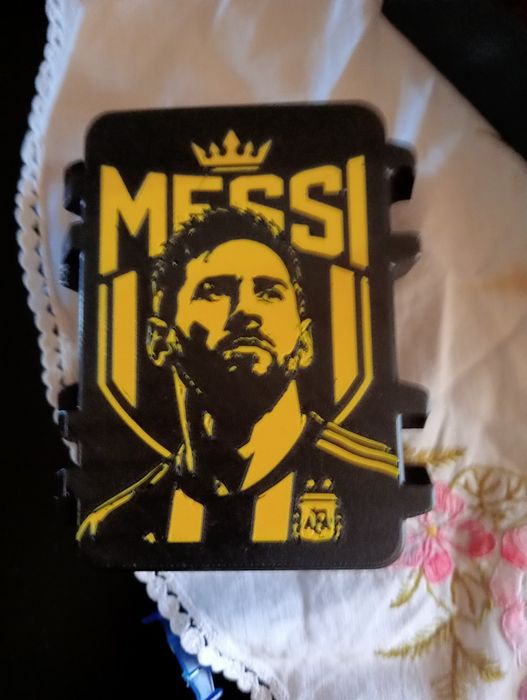 Caixa para guardar os cromos do mundial