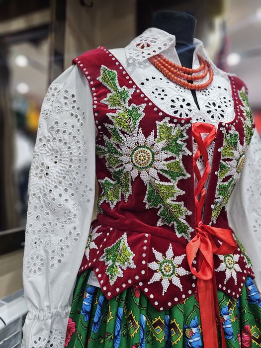 Nowy gorset góralski dziewięciornik! Czerwony aksamit bogato haftowany