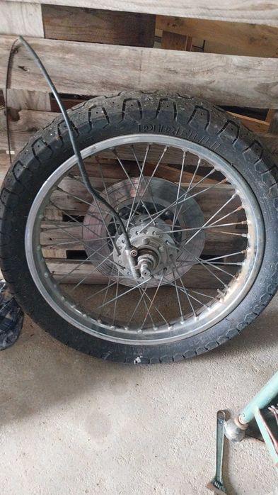 Jantes de Moto com Pneus Pirelli Phantom +1 – 17"