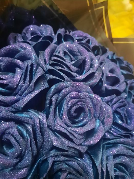 Букет троянд из атласної стрічки