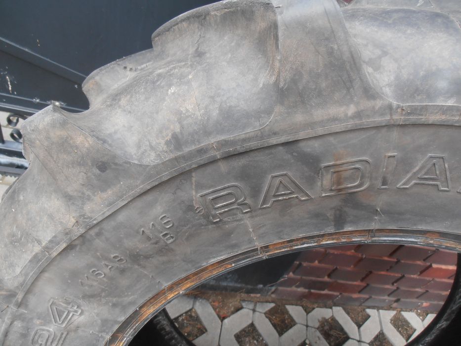 Opona 320/70 R-24