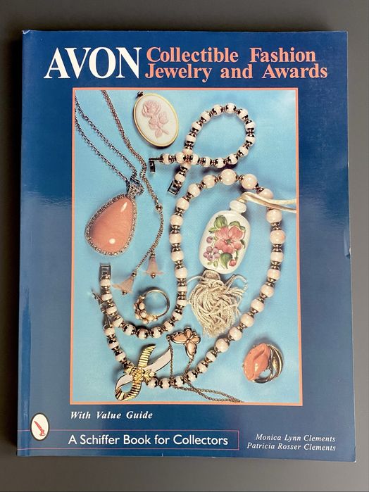 Книга для колекціонерів: Avon Collectible Fashion Jewelry and Awards