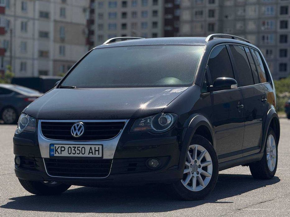 Volkswagen Touran 2007, 1.9 дизель, автомат, пробег 260 тыс