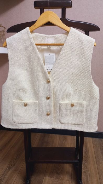 Женская жилетка размер L  новая H&M