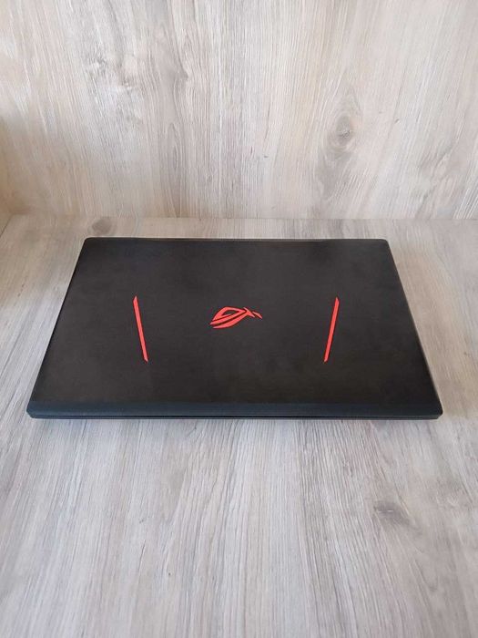 Игровой ноутбук ASUS ROG Strix 17.3 i7 16GB SSD 256GB +500B GTX 1080