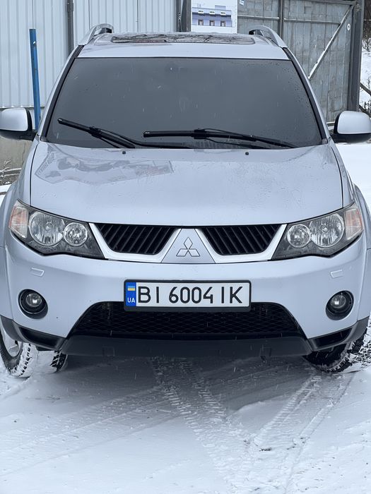 Продам Outlander XL