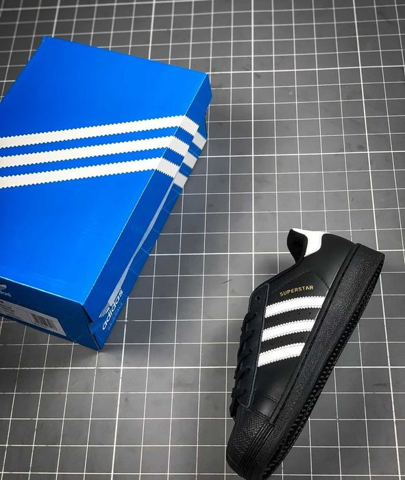 adidas Superstar XLG Black White R.37